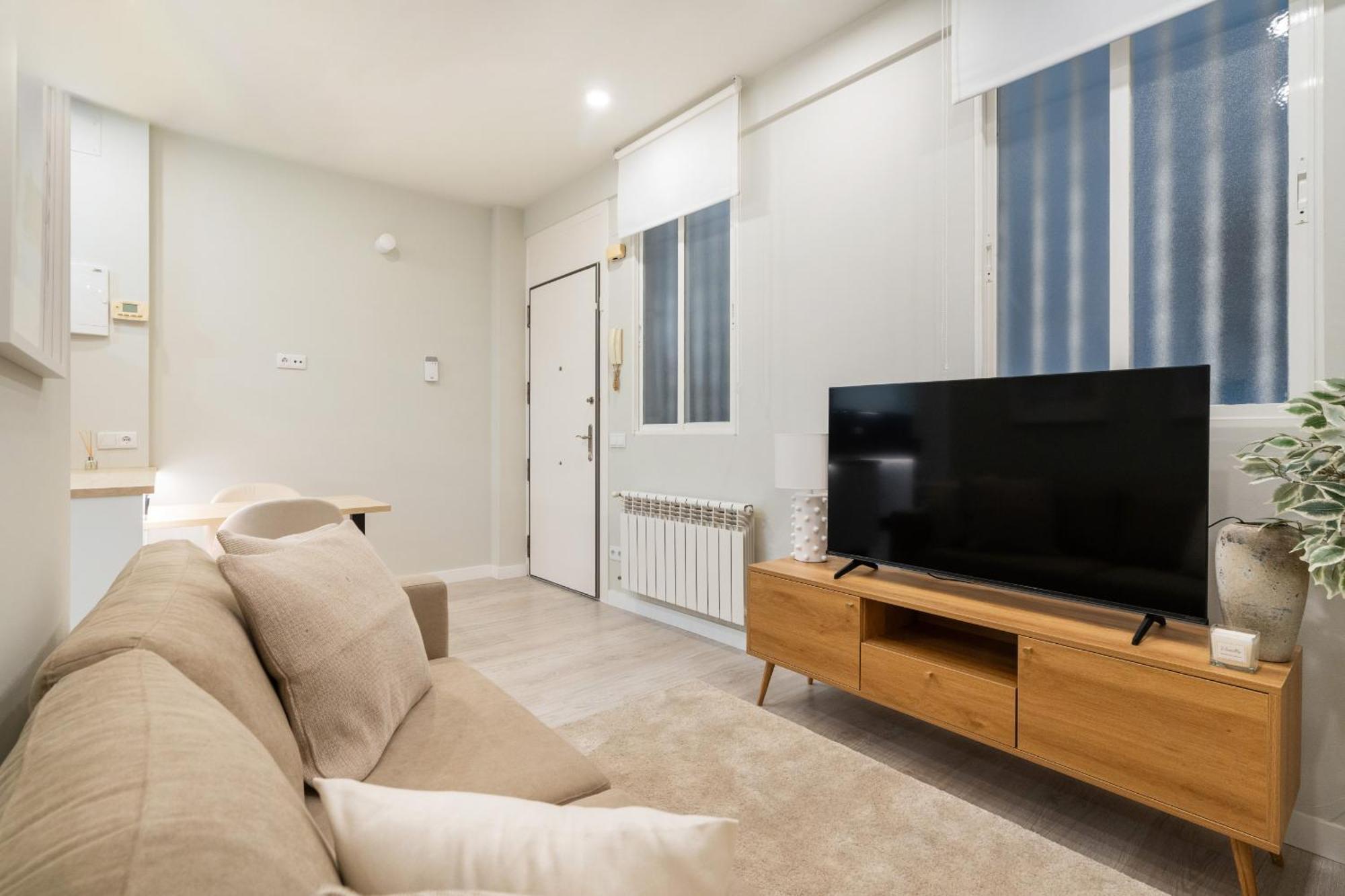 Apartamento Reformado En Metro Ibiza Alquiler Temporal Madri Exterior foto