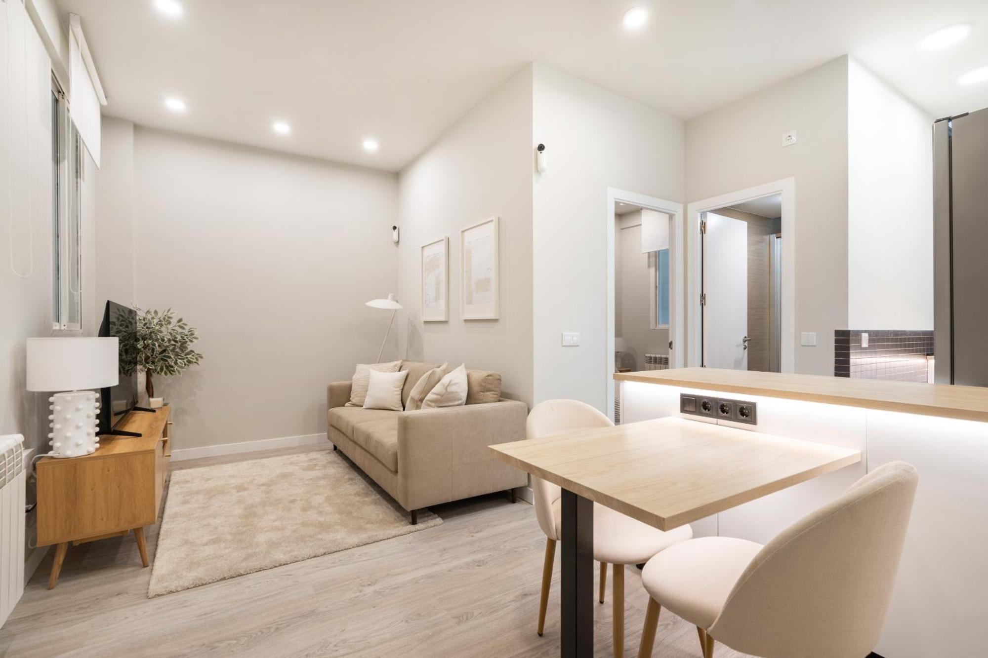 Apartamento Reformado En Metro Ibiza Alquiler Temporal Madri Exterior foto