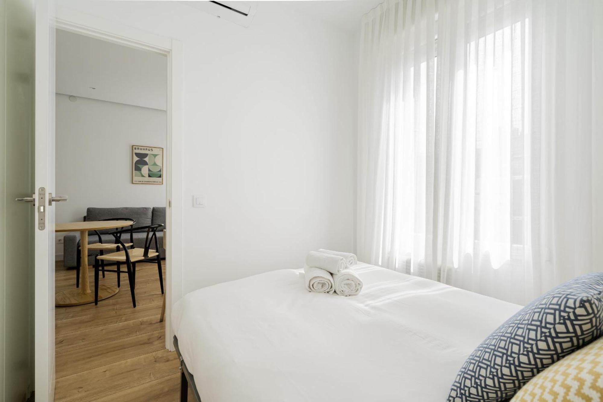 Apartamento Reformado En Metro Ibiza Alquiler Temporal Madri Exterior foto