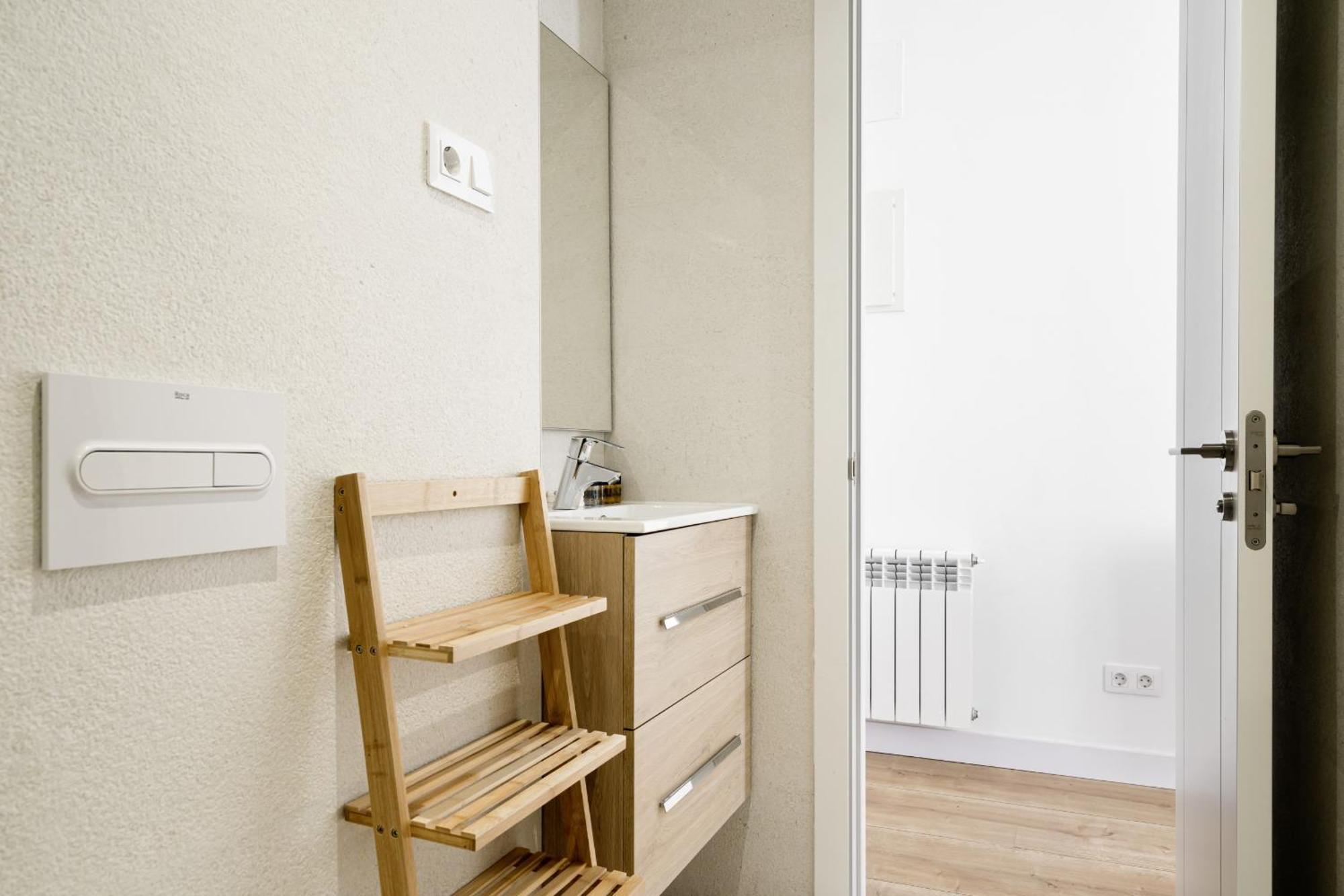 Apartamento Reformado En Metro Ibiza Alquiler Temporal Madri Exterior foto