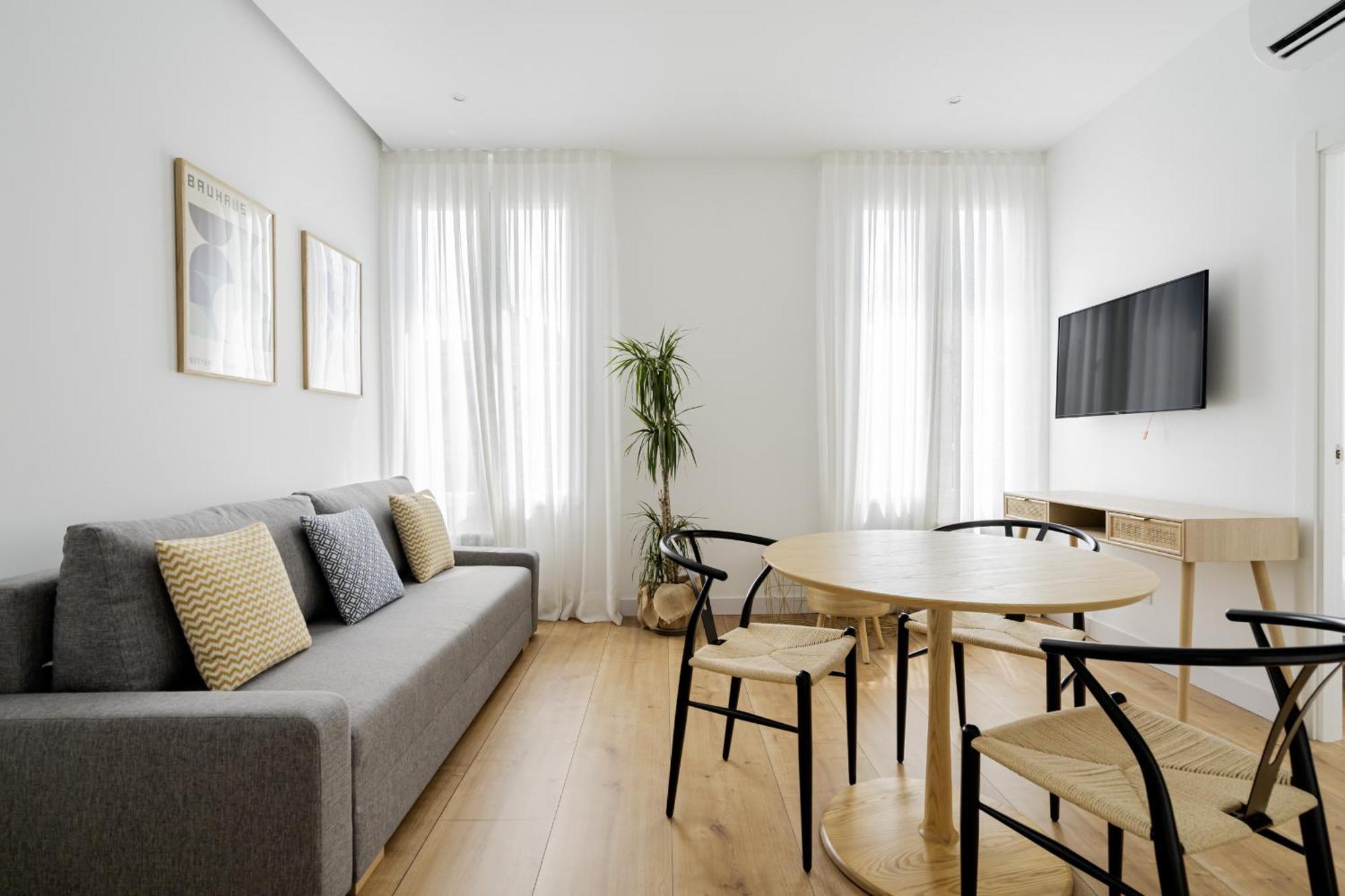 Apartamento Reformado En Metro Ibiza Alquiler Temporal Madri Exterior foto